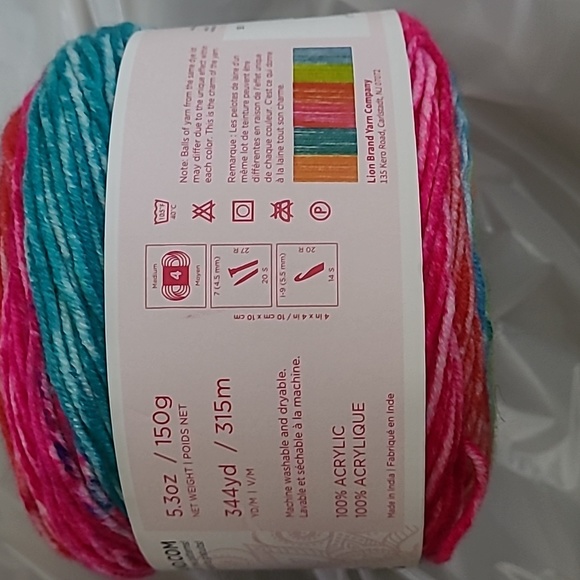 Cupcake & Mandala Ombre Yarn Lion Brand very colorful quality yarn crochet NEW ! - Picture 4 of 10